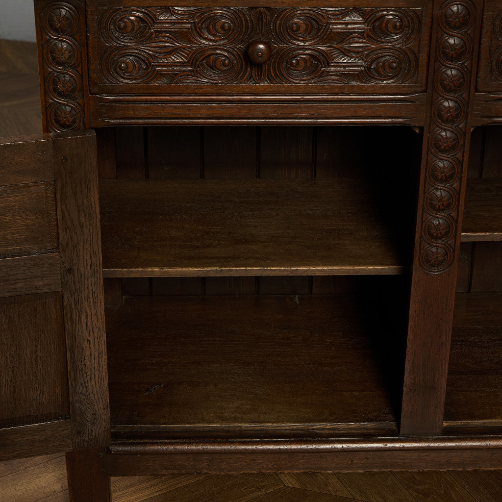 英国 クラシック キャビネット 食器棚