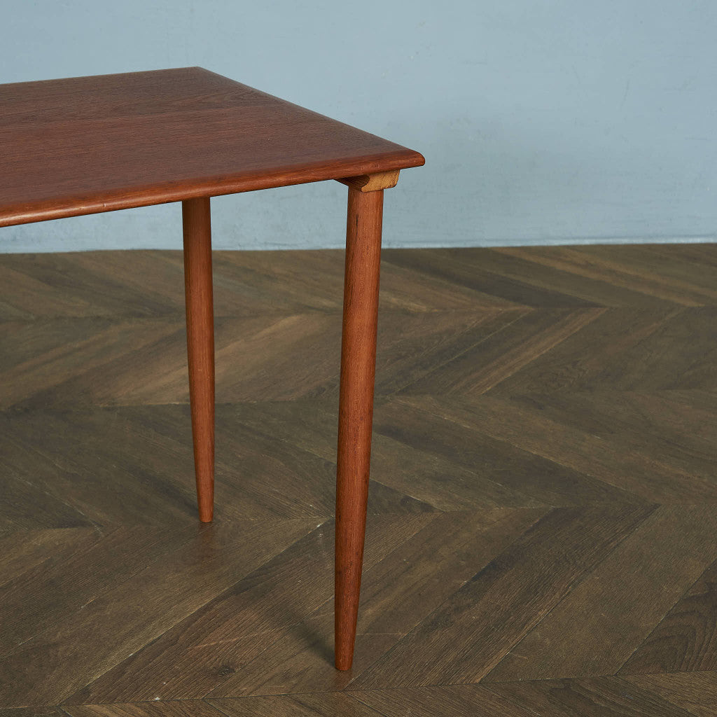 Vintage Danish nesting table #83861