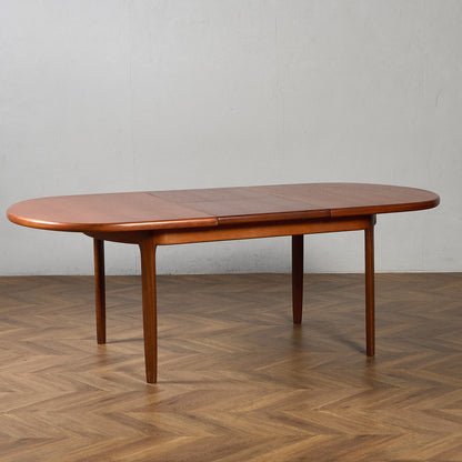 英国 ヴィンテージ オーバル ロング ダイニングテーブル