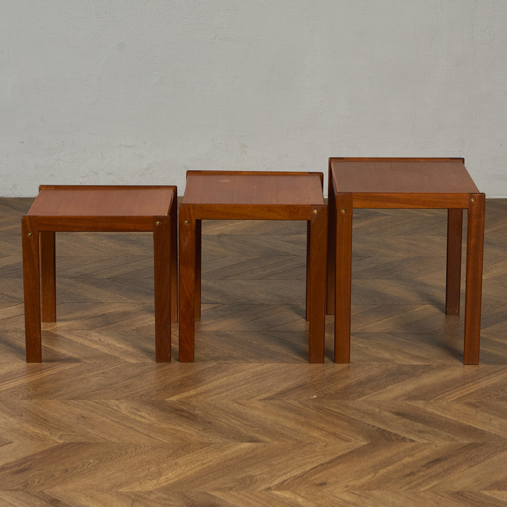 デンマーク ヴィンテージ ネストテーブル