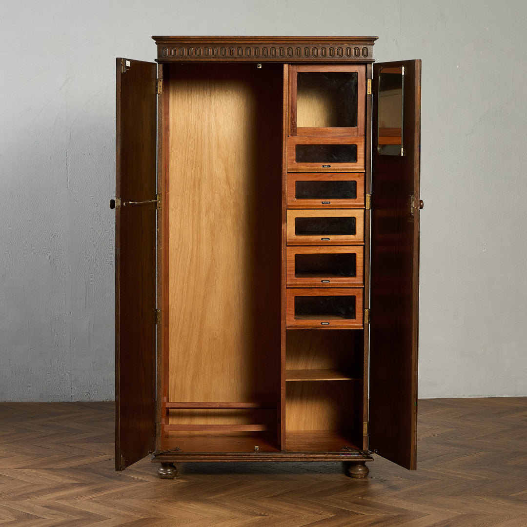 英国 クラシック ワードロープ