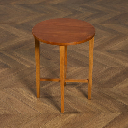 Novy Domov社 Poul Hundevad ネストテーブル