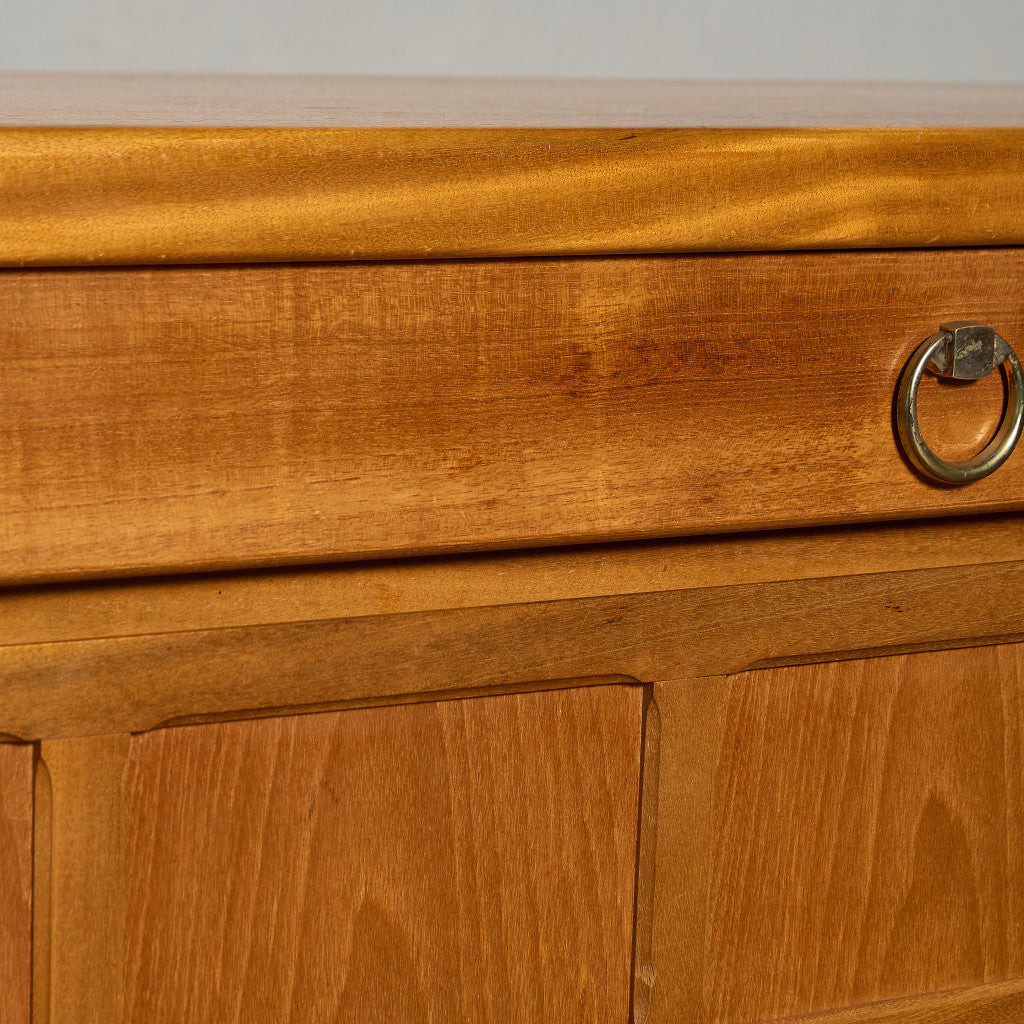 十字扉 ヴィンテージ サイドボード