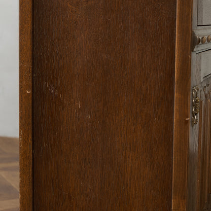 ガラス キャビネット