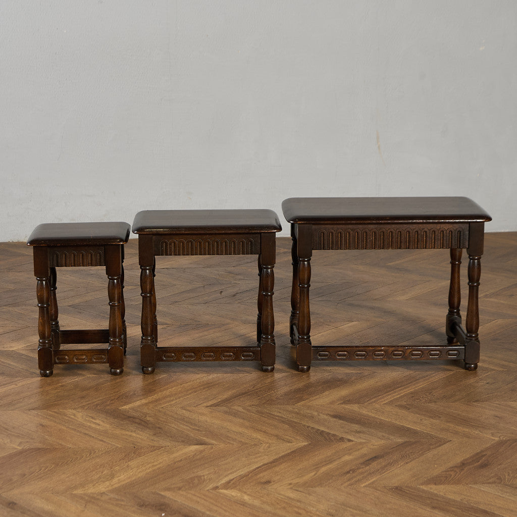 Priory オーク材 ネストテーブル