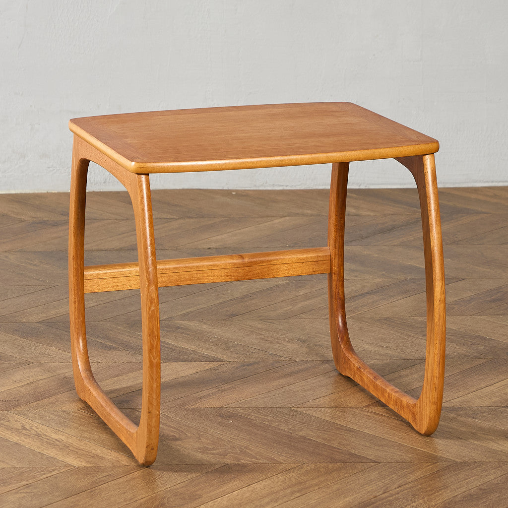 Burlington ネストテーブル