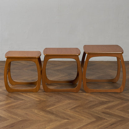 Burlington ネストテーブル