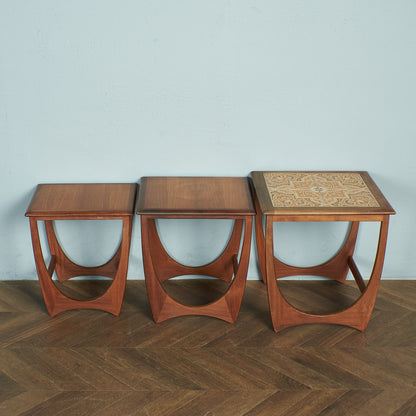 Astro セラミックタイルトップ ネストテーブル (3552D)