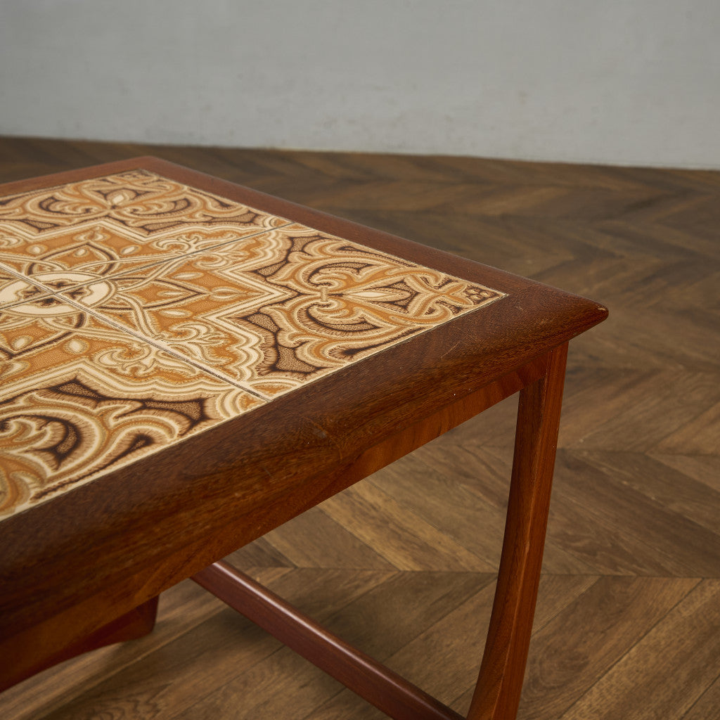 Astro ヴィンテージ タイルトップ ネストテーブル (3552D)