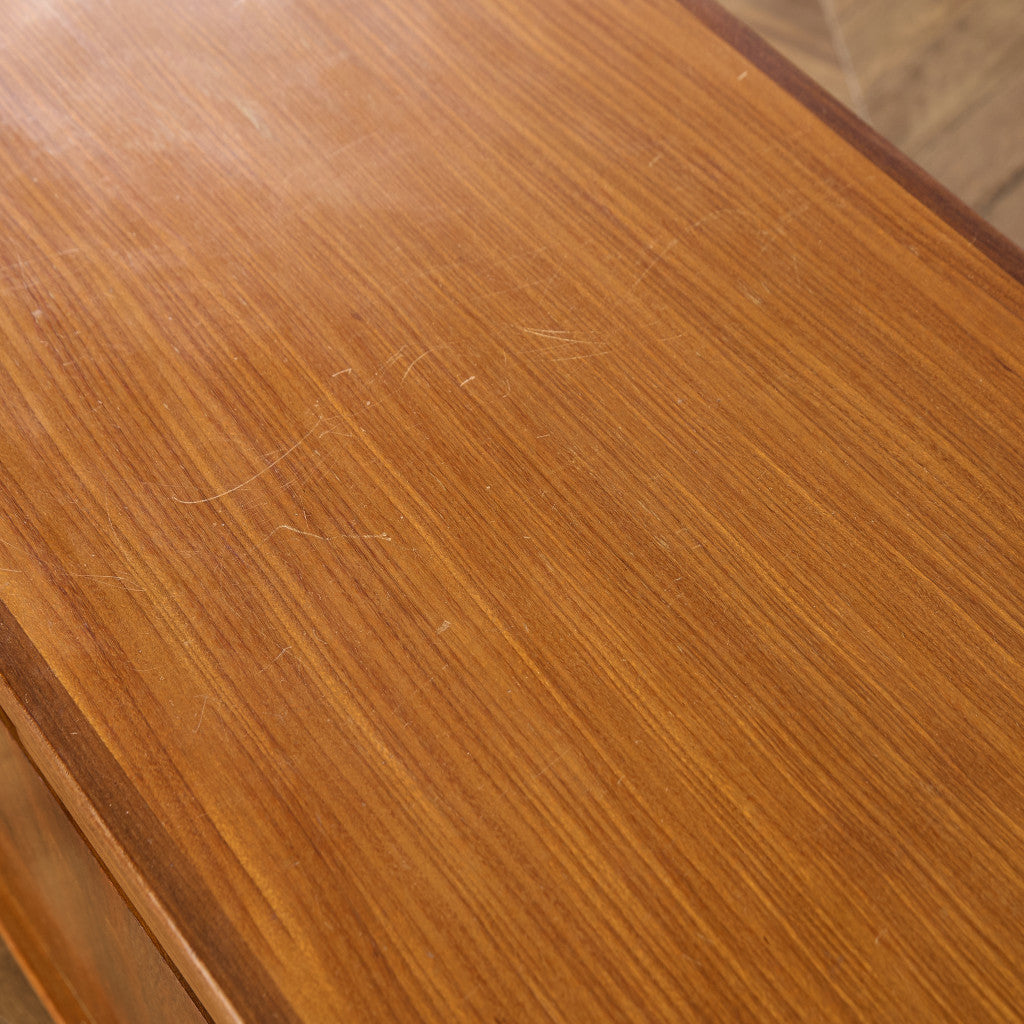 ヴィンテージ サイドボード カップボード