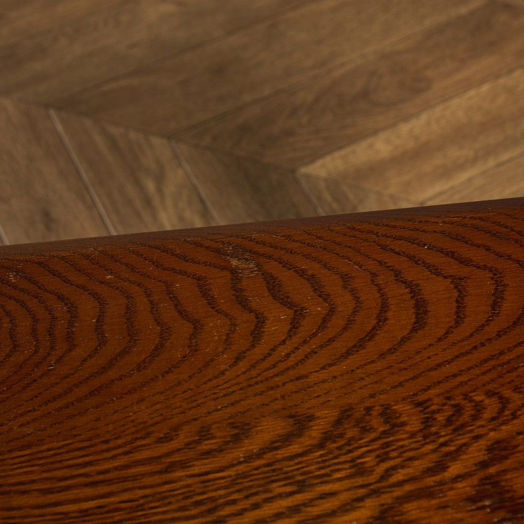 ネストテーブル