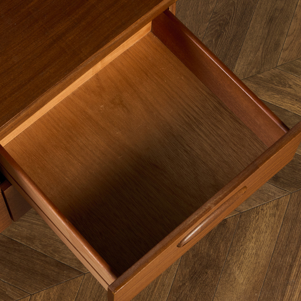 ホームウォージー ギャランティード ファニチャー Homeworthy guaranteed furniture ヴィンテージ サイドボード #89567