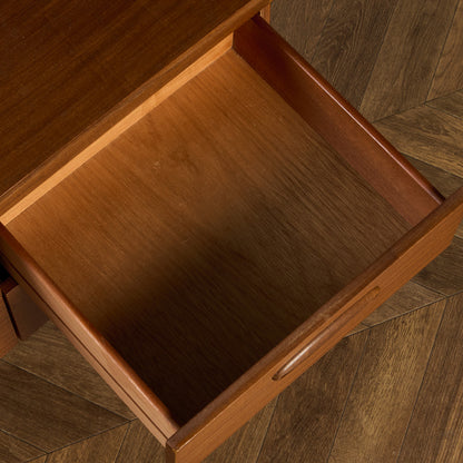 ホームウォージー ギャランティード ファニチャー Homeworthy guaranteed furniture ヴィンテージ サイドボード #89567