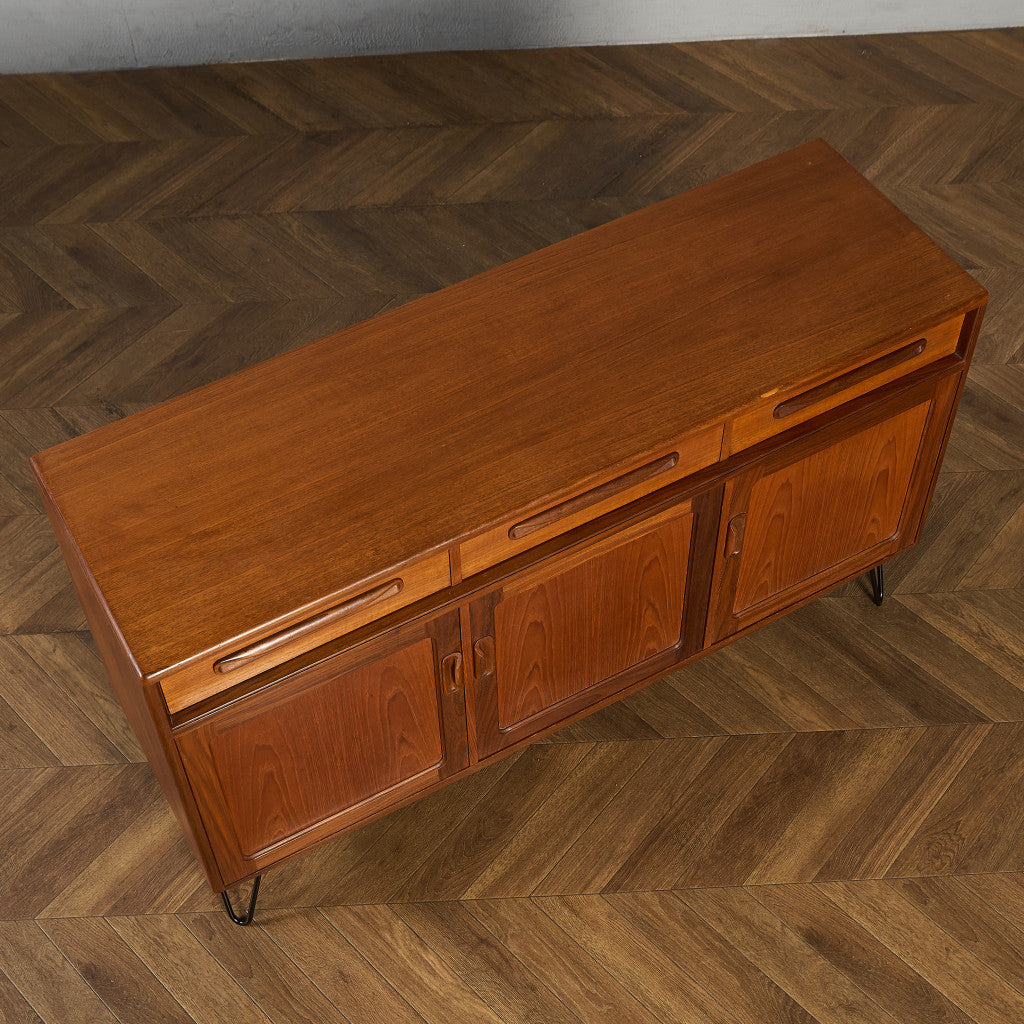 Fresco ヴィンテージ サイドボード カスタム アイアン ヘアピンレッグ