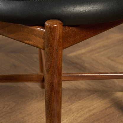 サーキュラーチェア