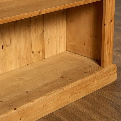 カントリー スタイル ブックシェルフ