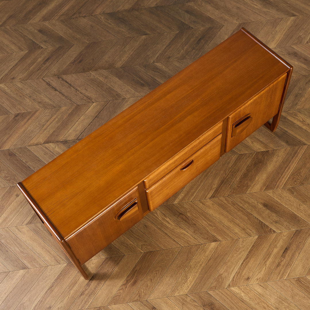 イギリスヴィンテージ サイドボード