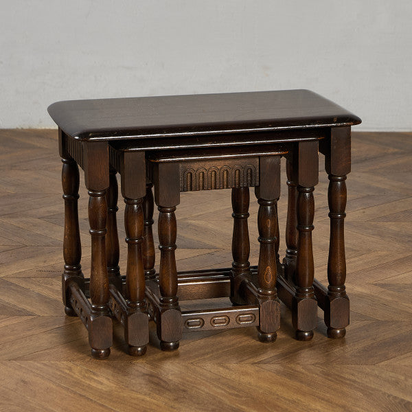 Priory オーク材 ネストテーブル