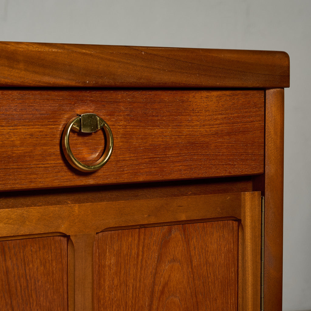 十字扉 ヴィンテージ サイドボード