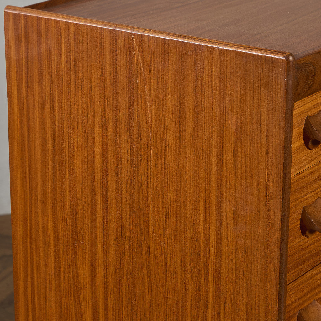 ヴィンテージ 6段チェスト