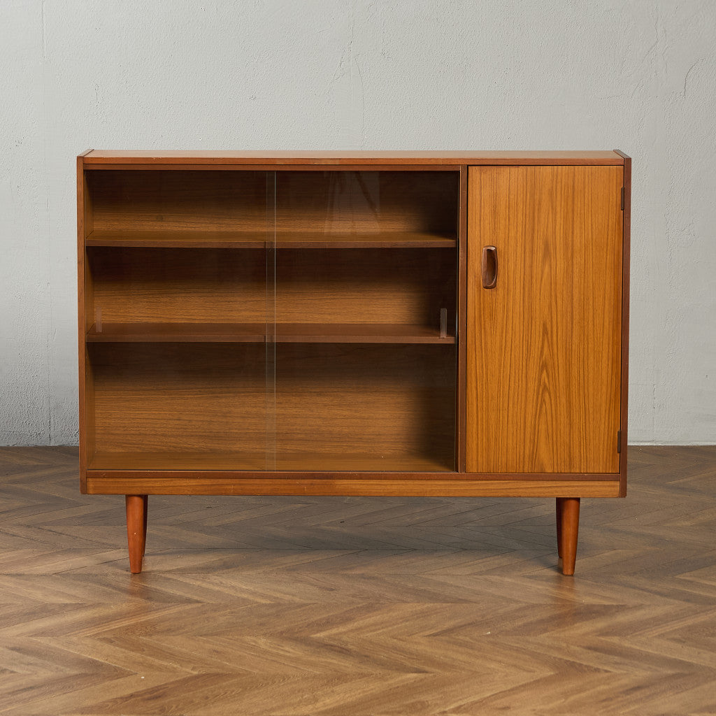 英国 ヴィンテージ ナロー ガラス ブックケース 食器棚 #94138