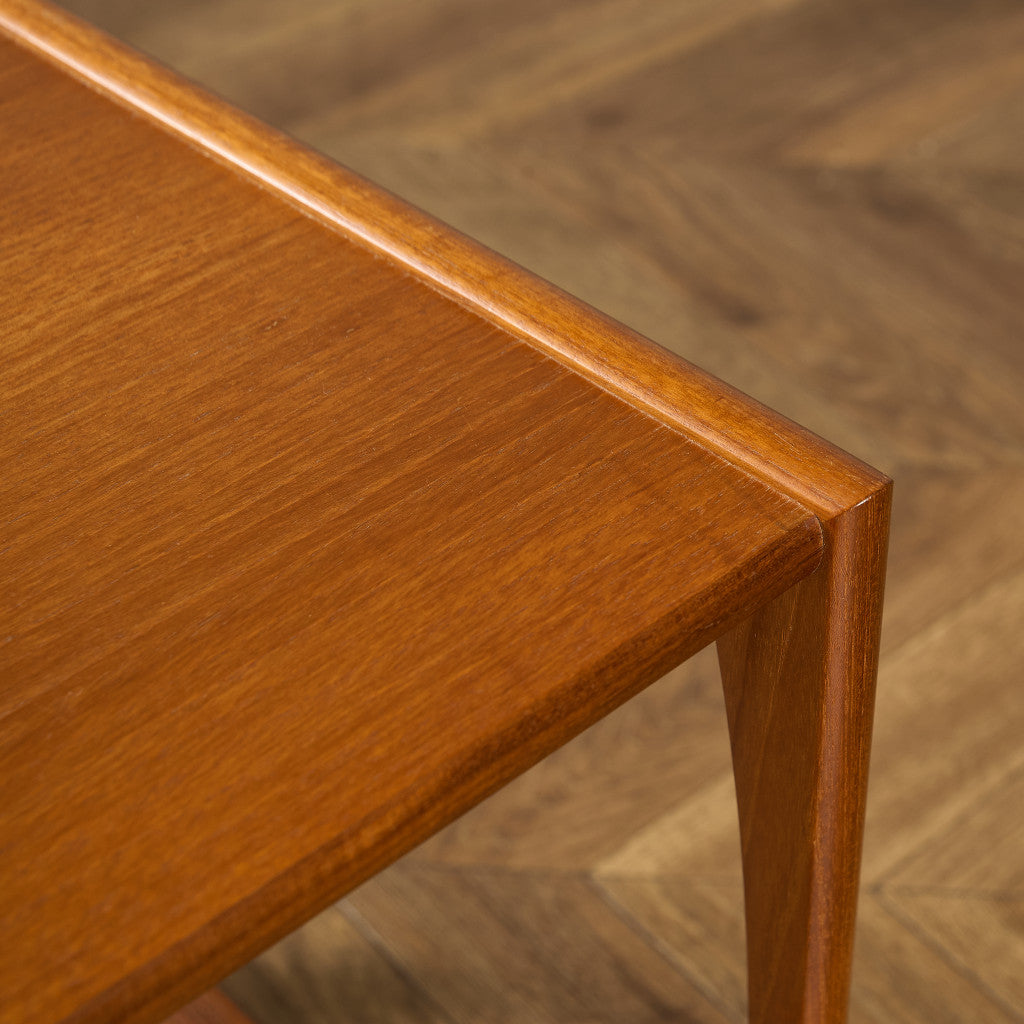 Quadrille ヴィンテージ ネストテーブル