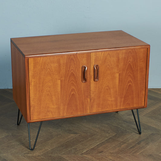 Fresco サイドキャビネット / カスタム アイアンヘアピンレッグ