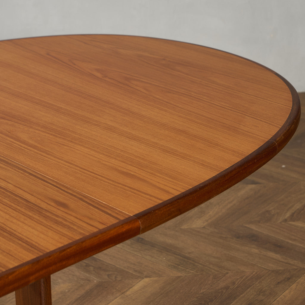 Fresco ホエールレッグ ダイニングテーブル 4393