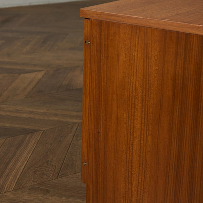 英国 ヴィンテージ キャビネット