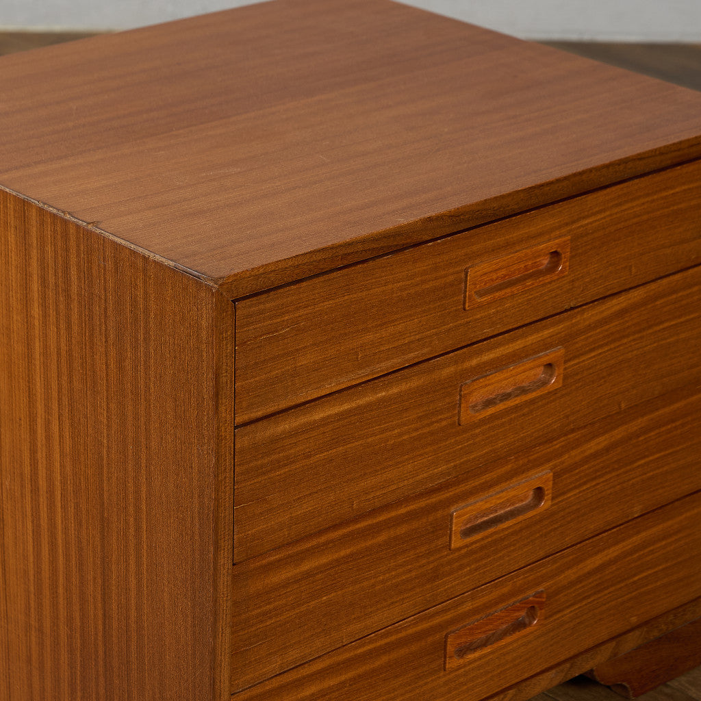 英国 ヴィンテージ 4段 サイドチェスト