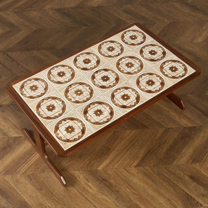 タイルトップ コーヒーテーブル