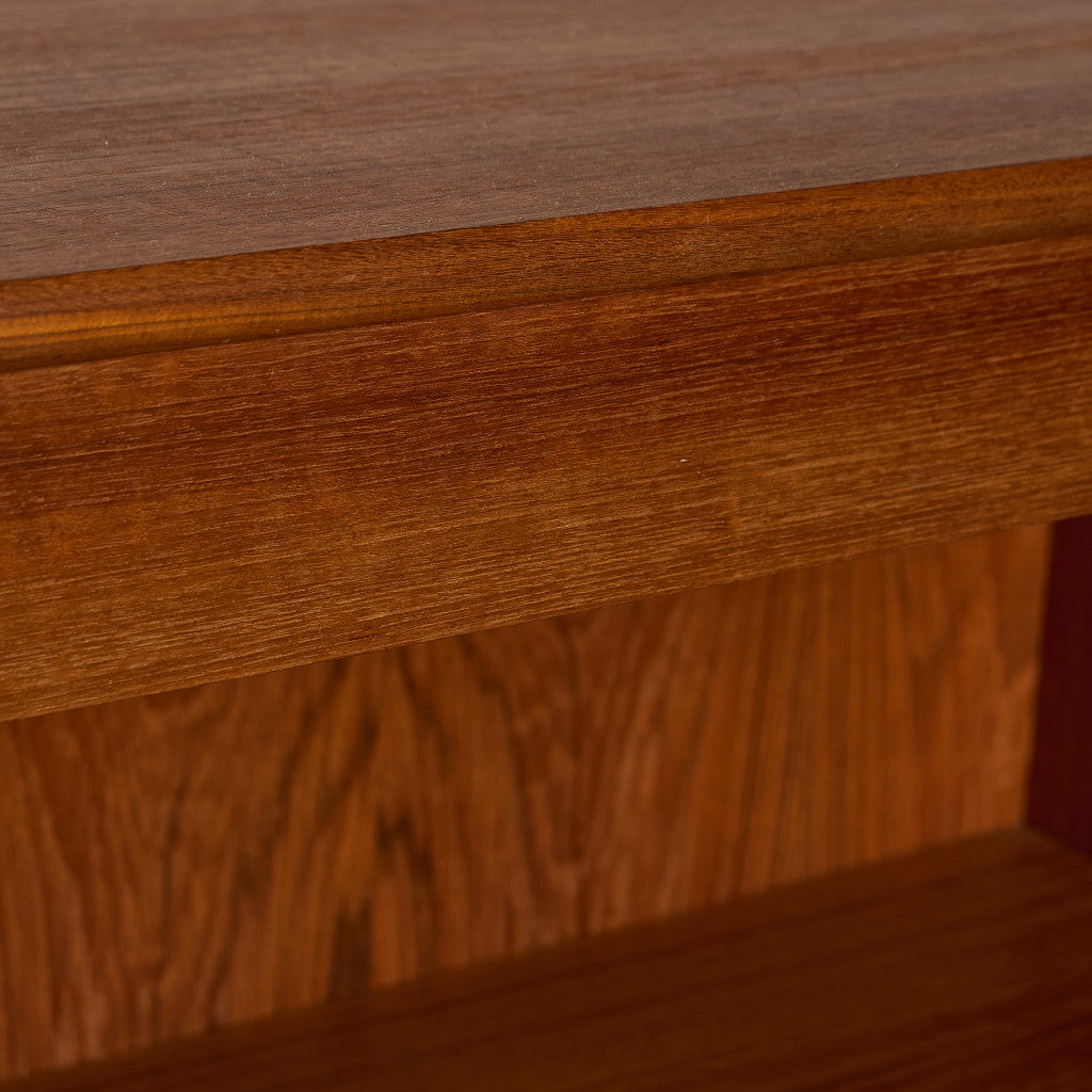 Brasilia ハイ サイドボード