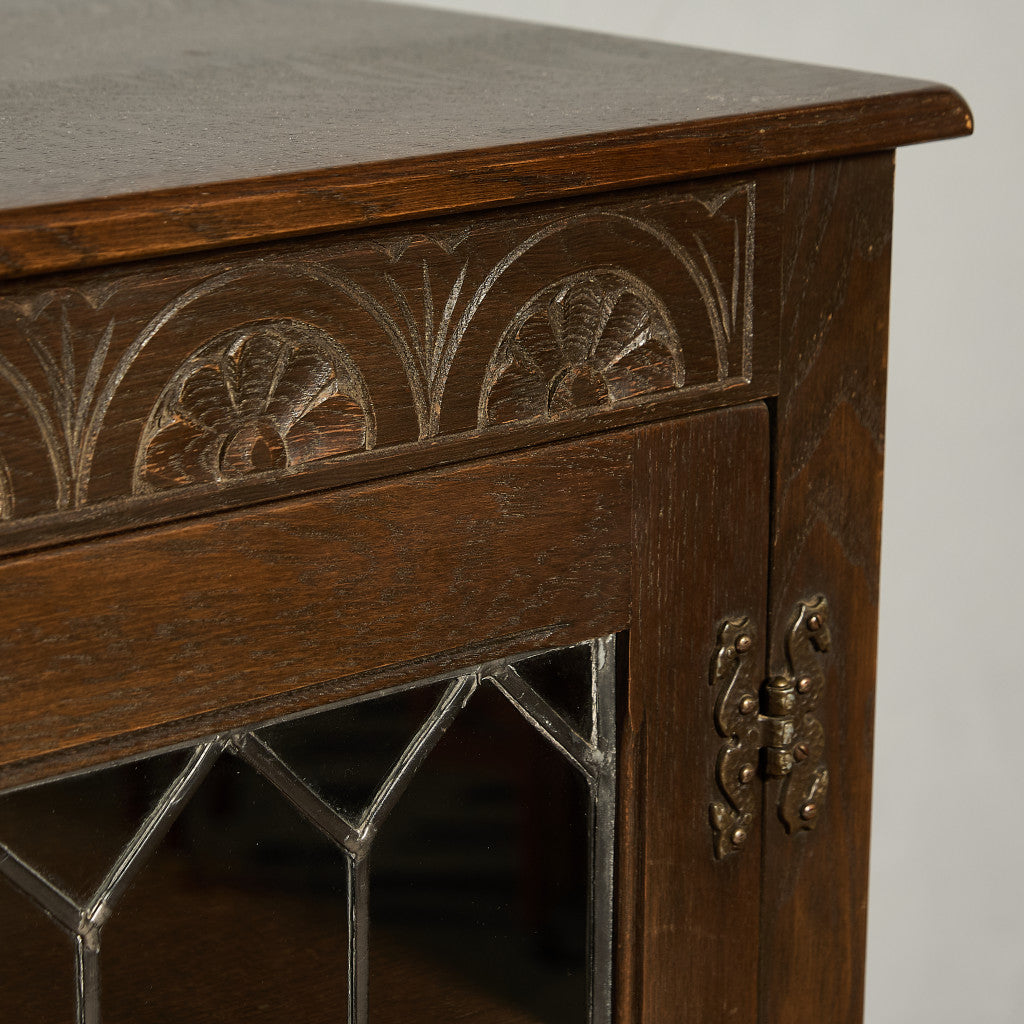 ガラス キャビネット