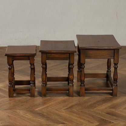 英国 クラシック オーク材 ネストテーブル