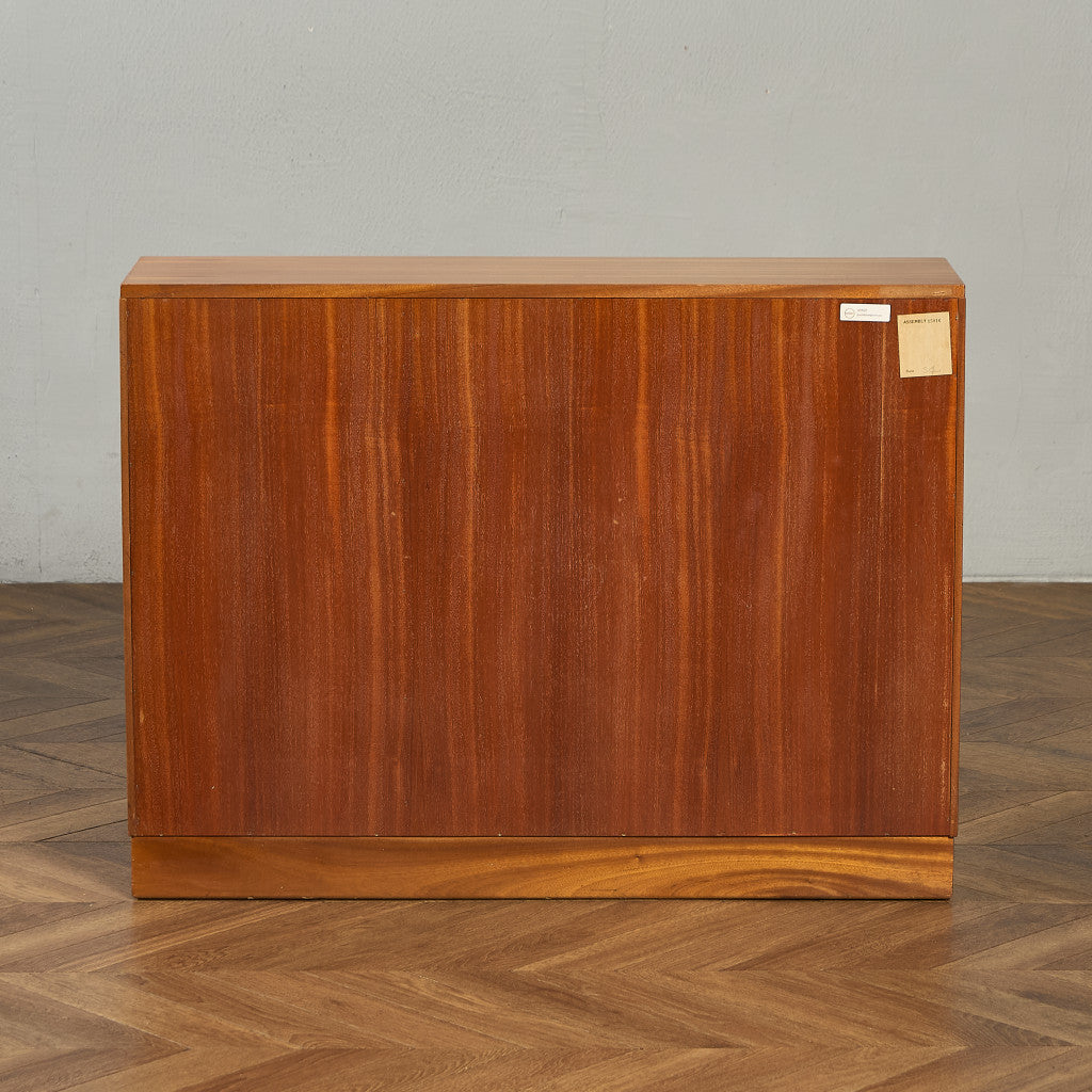 Cumbrae ヴィンテージ ナロー ガラス ブックケース 食器棚