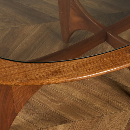 astro オーバルコーヒーテーブル