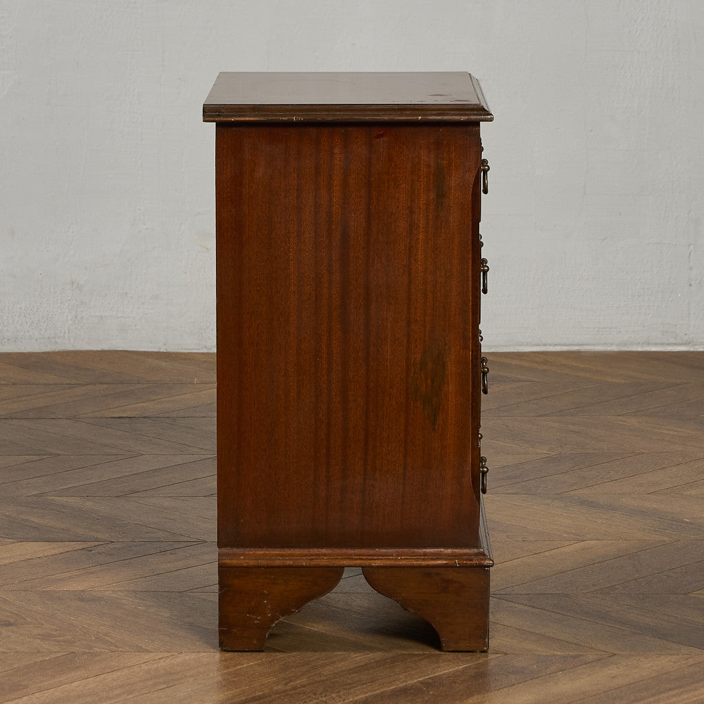 英国 クラシック 4段 サイドチェスト