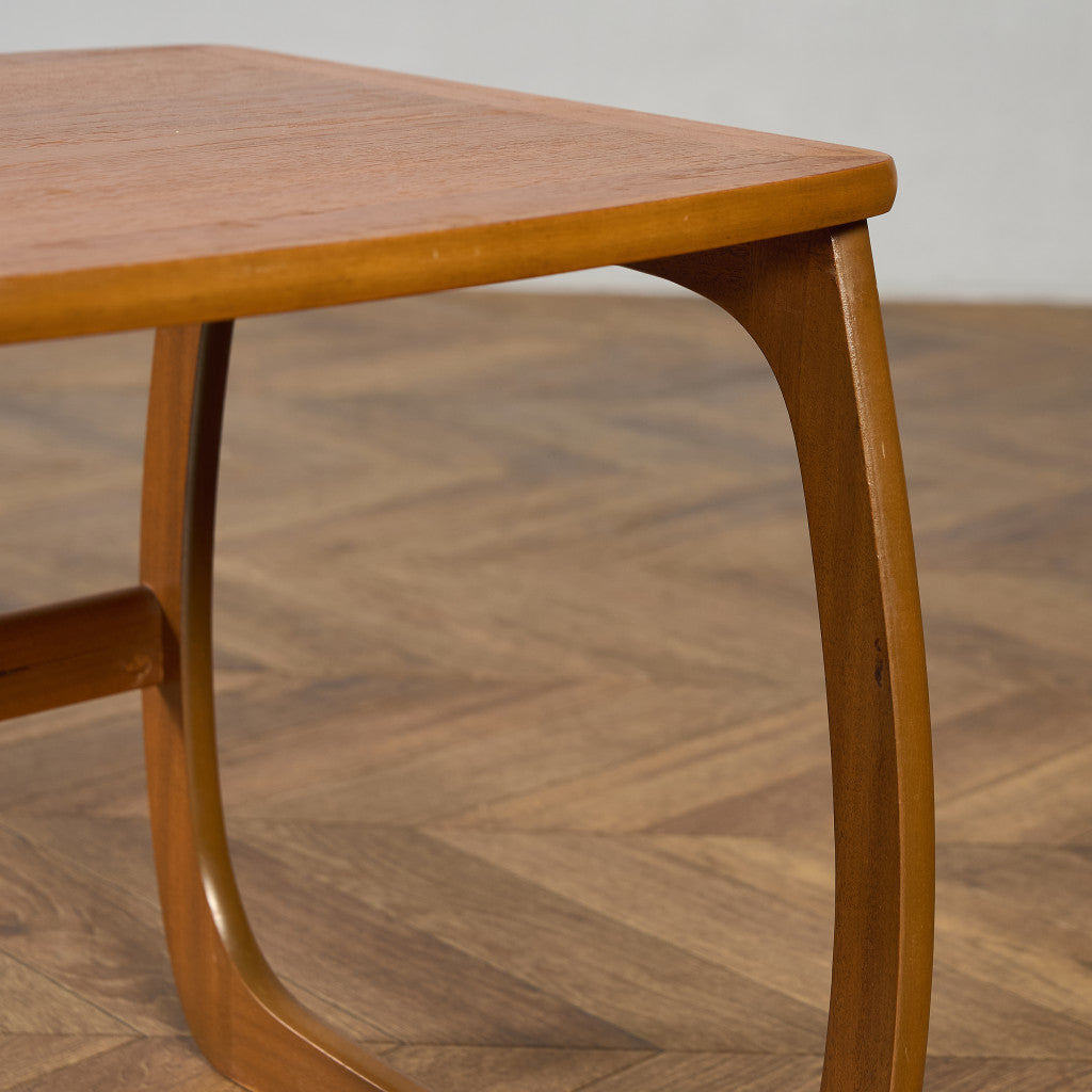 Burlington ネストテーブル