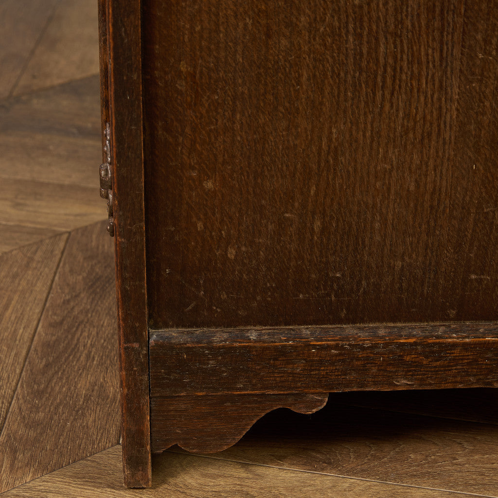 英国 クラシック コートカップボード