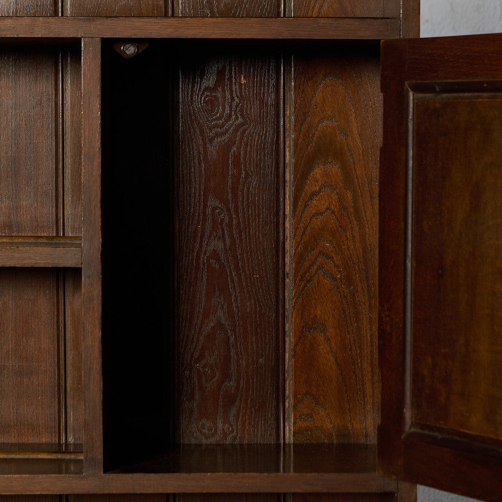 英国 クラシック ウェルシュドレッサー  食器棚