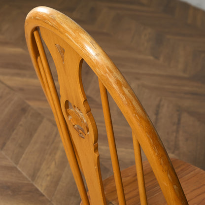 スワンバックチェア