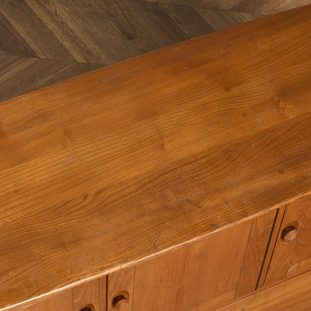 ウィンザー サイドボード