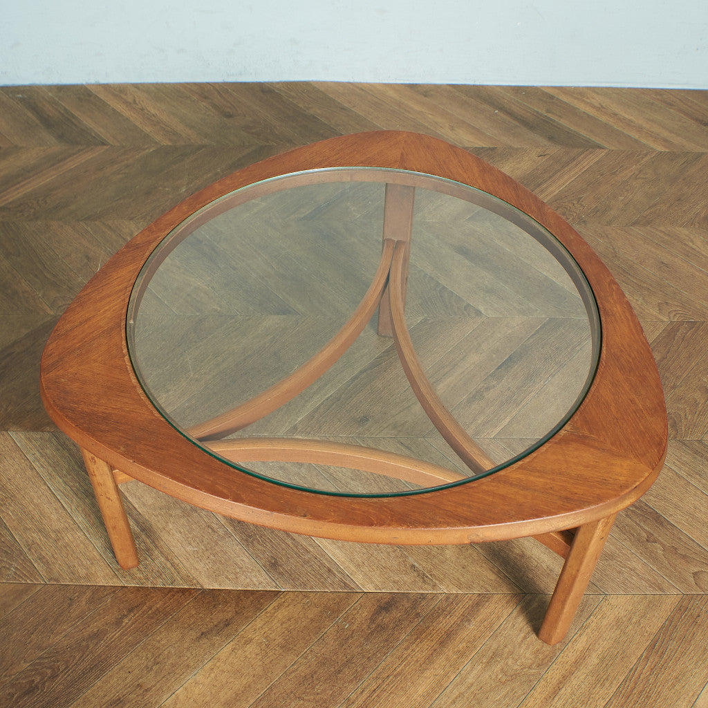 ヴィンテージ トライアングル ガラストップテーブル