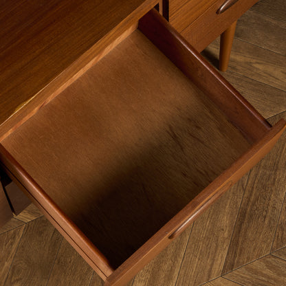 ホームウォージー ギャランティード ファニチャー Homeworthy guaranteed furniture ヴィンテージ サイドボード #89567