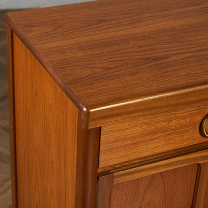 十字扉 ヴィンテージ サイドボード