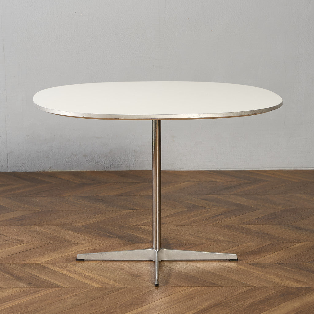 Fritz Hansen A603 Super-circular Table スーパー円テーブル
