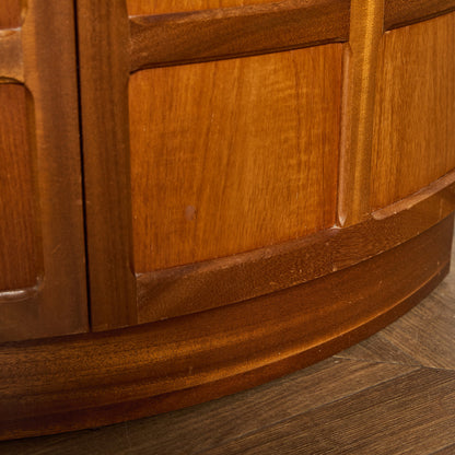 ネイサン Nathan 十字扉 ヴィンテージ トール コーナーキャビネット #95517