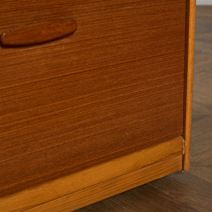 ヴィンテージ 6段チェスト