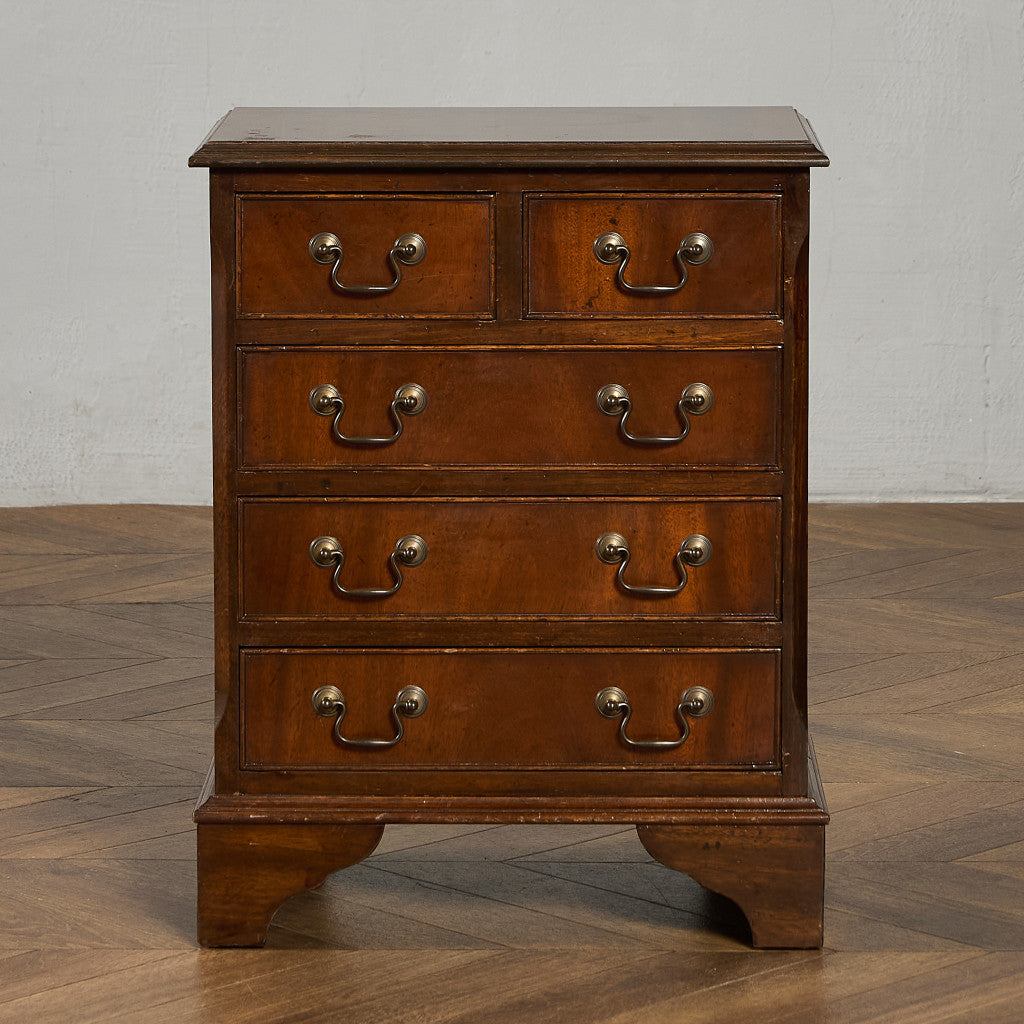 英国 クラシック 4段 サイドチェスト