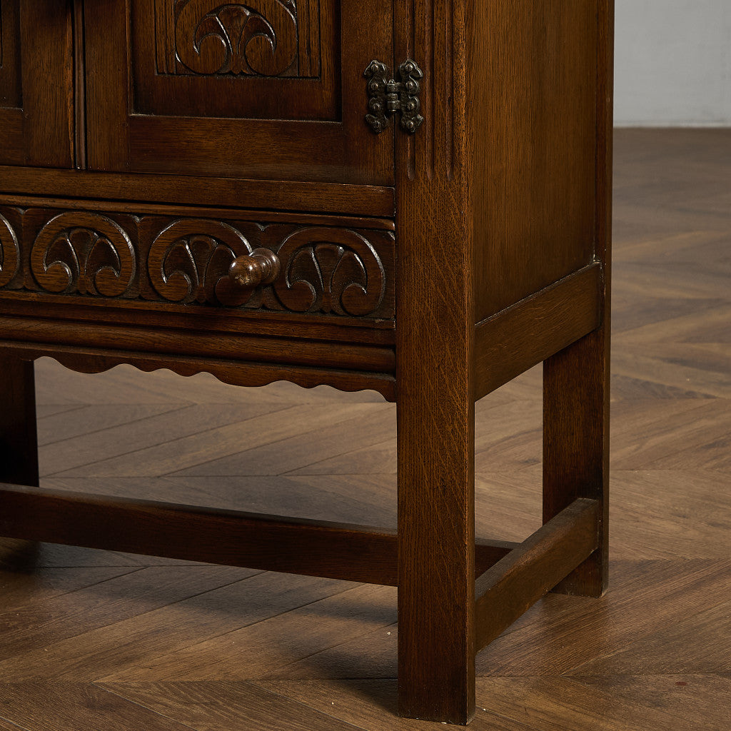 英国 クラシック オーク サイド キャビネット